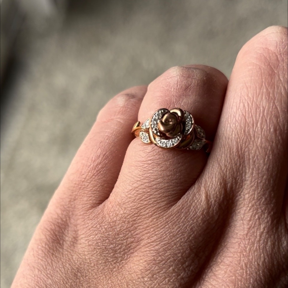 ✨ 3x HP ✨ Worn Twice Max. ✨ Belle 🥀 Ring w/ Real Diamonds ✨ - Picture 6 of 14